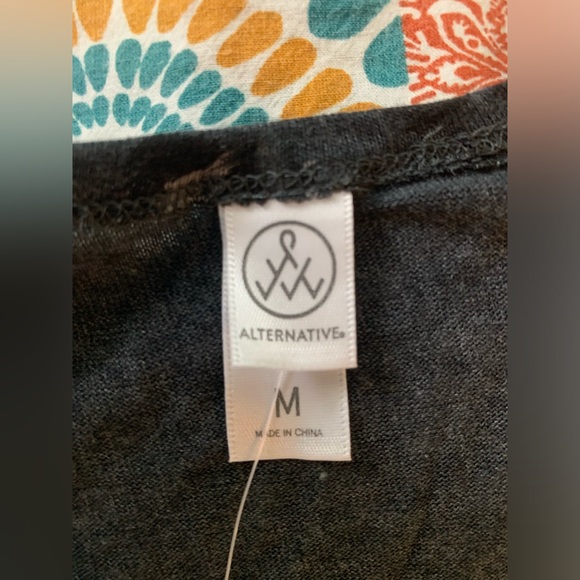 ALTERNATIVE - Picture 14 of 15